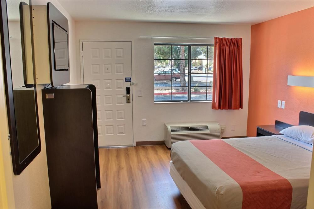 Motel 6-Paso Robles, Ca Ngoại thất bức ảnh