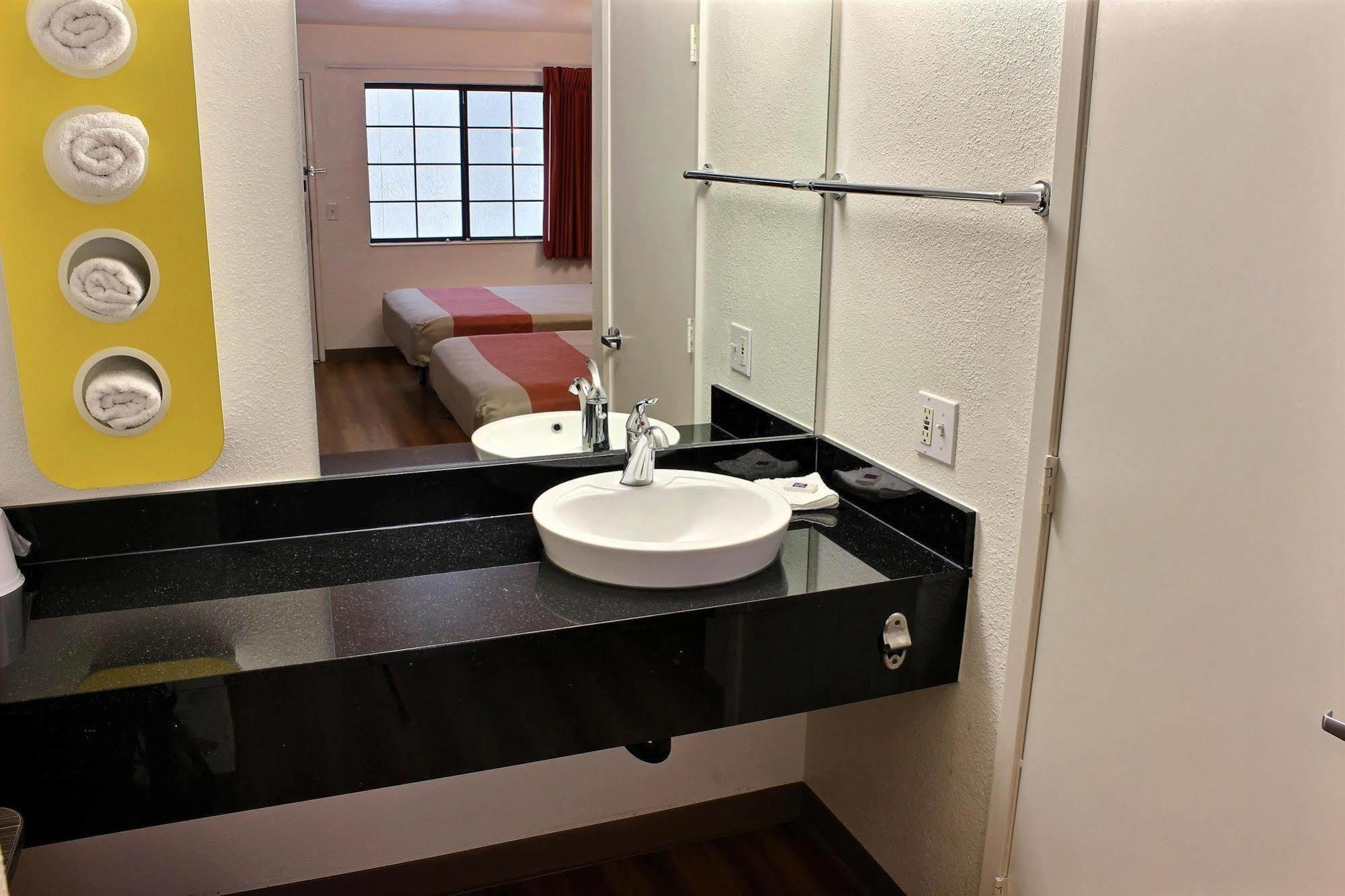 Motel 6-Paso Robles, Ca Ngoại thất bức ảnh