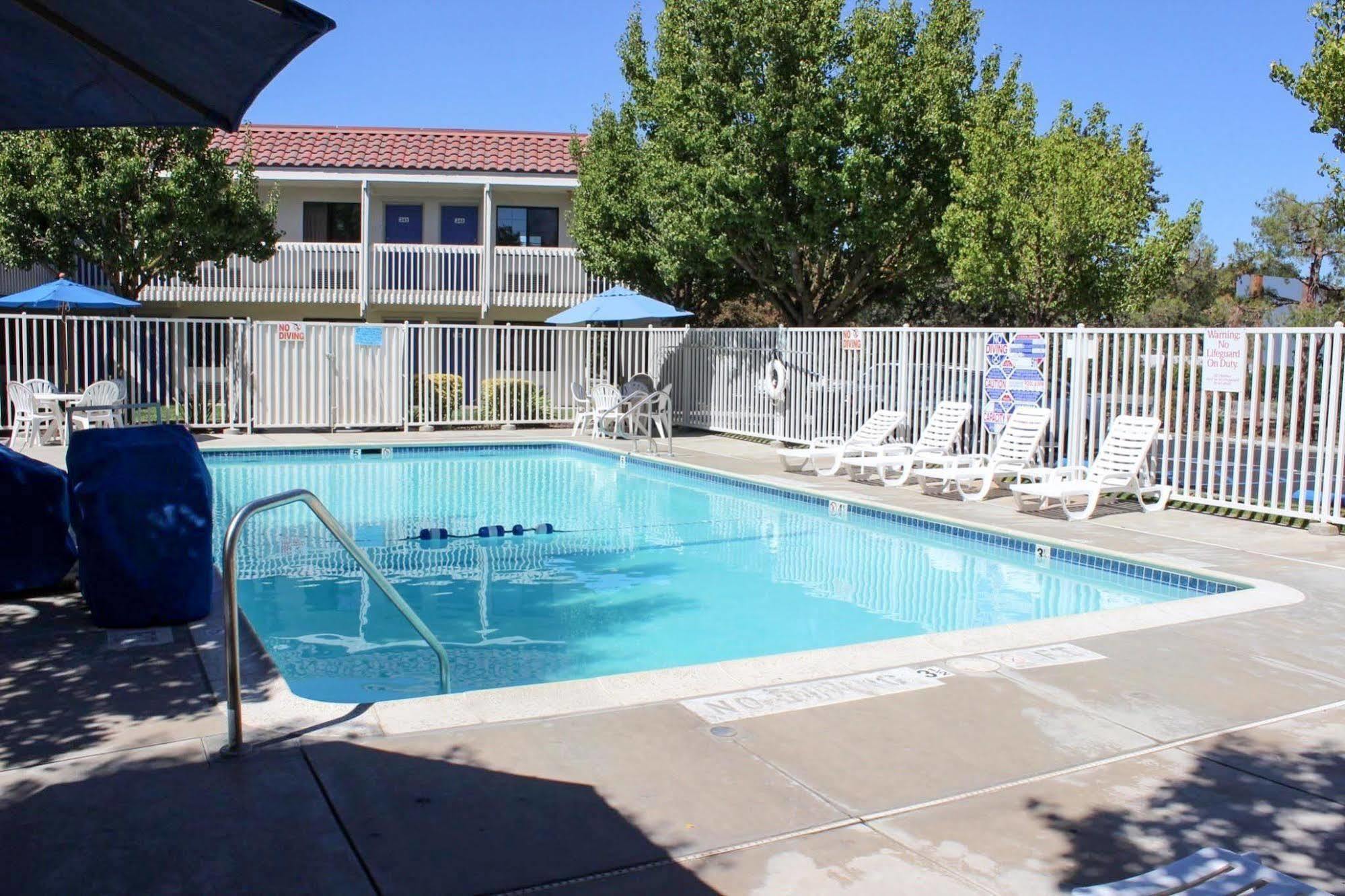 Motel 6-Paso Robles, Ca Ngoại thất bức ảnh