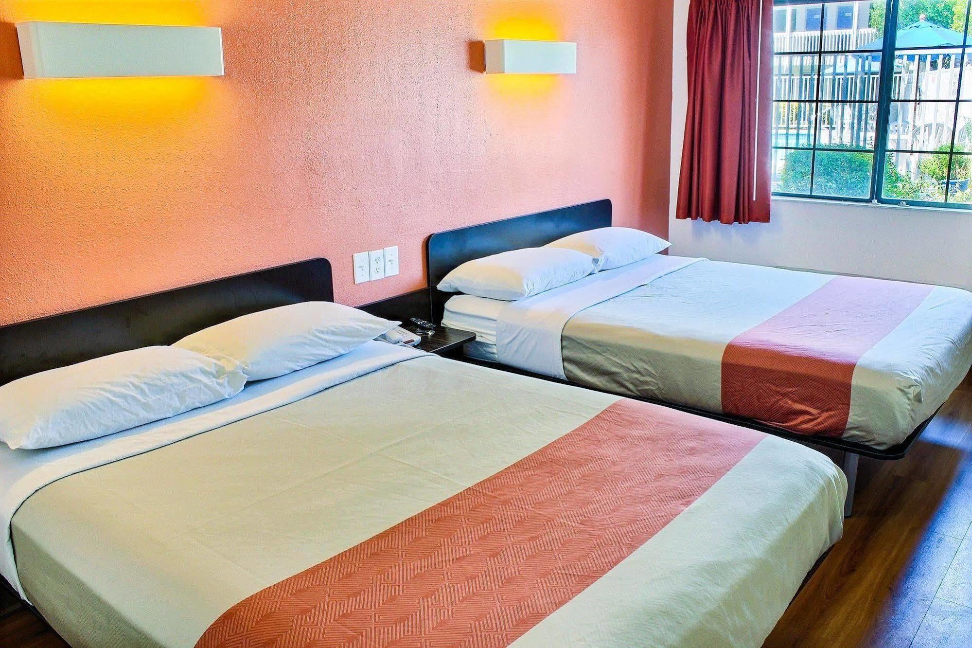 Motel 6-Paso Robles, Ca Ngoại thất bức ảnh