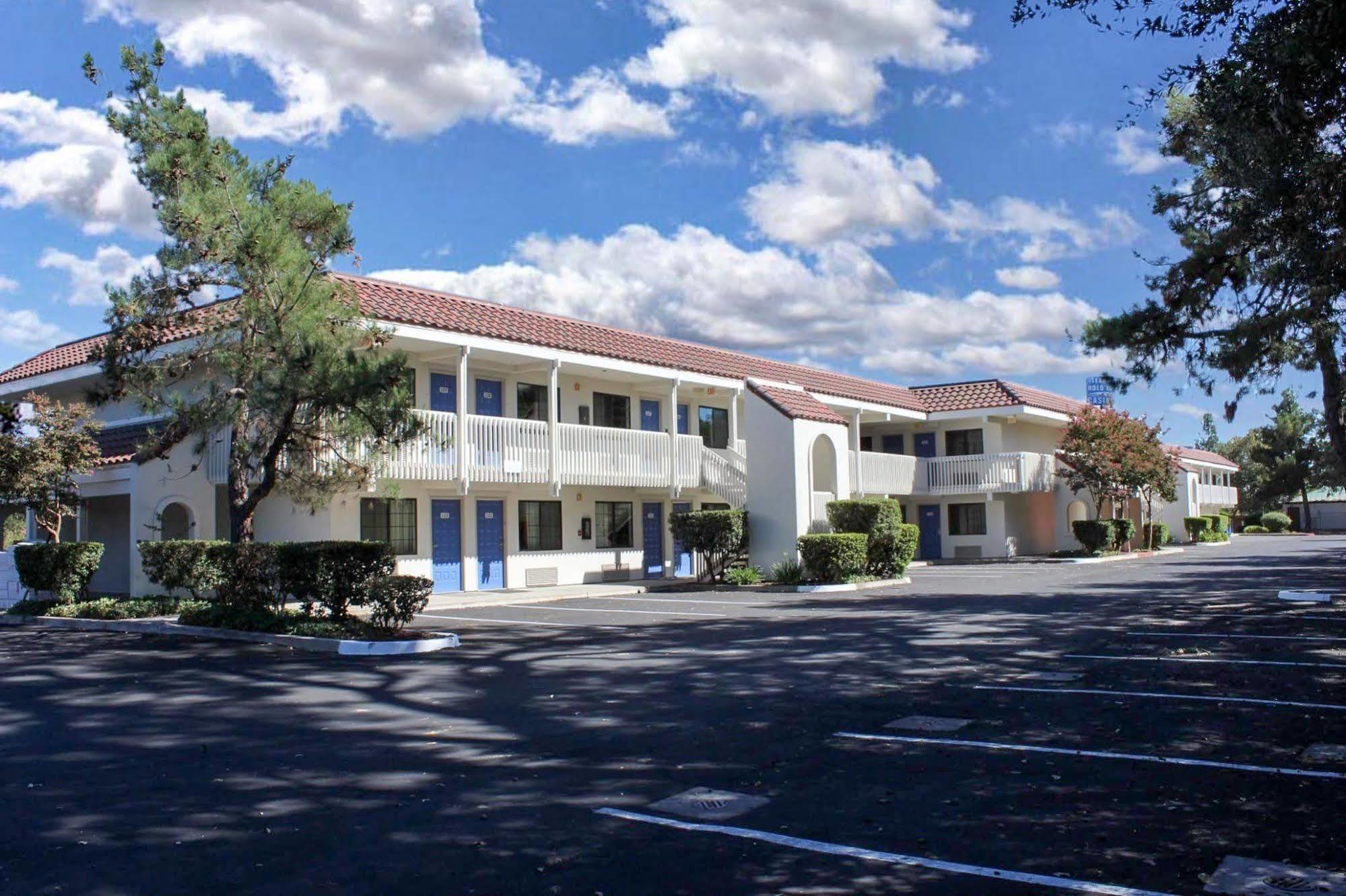 Motel 6-Paso Robles, Ca Ngoại thất bức ảnh