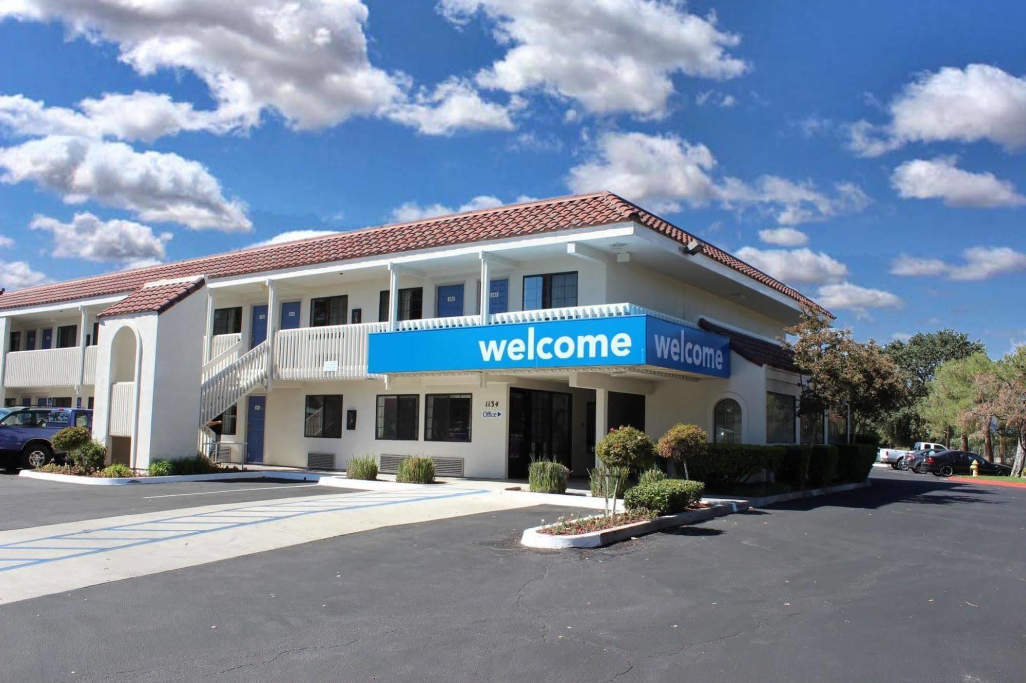 Motel 6-Paso Robles, Ca Ngoại thất bức ảnh